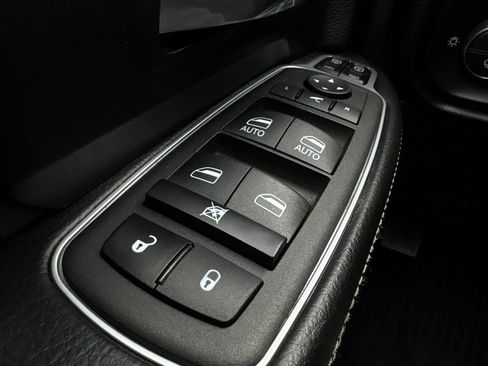 Used 2023 RAM 2500 Laramie image 12