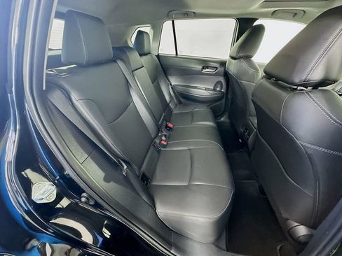 Certified 2025 Toyota Corolla Cross XLE w/ Convenience Package FWD image 27