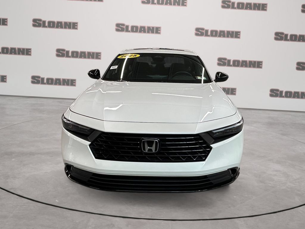 Used 2025 Honda Accord Sport image 8