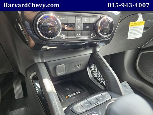 Used 2026 Chevrolet TrailBlazer LT w/ Convenience Package FWD image 9