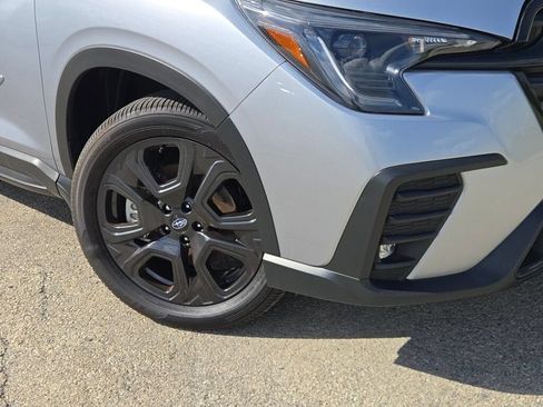 Certified 2025 Subaru Ascent Bronze Edition AWD/4WD image 3
