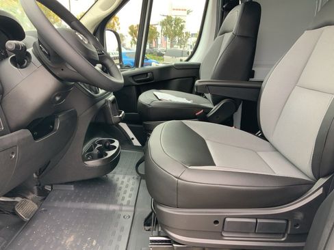 New 2026 RAM ProMaster 2500 w/ Convenience Group image 18