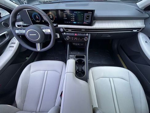 New 2025 Hyundai Sonata SEL image 17