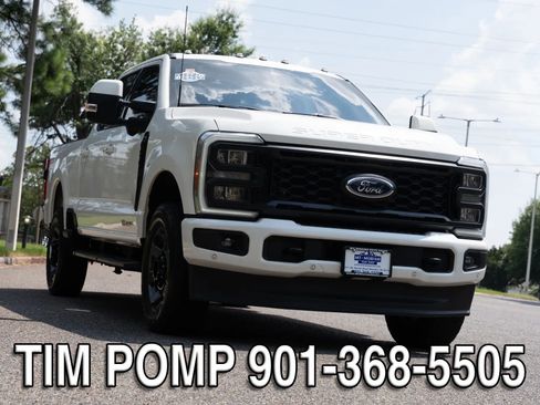 Used 2023 Ford F250 Lariat w/ Lariat Ultimate Package AWD/4WD image 3
