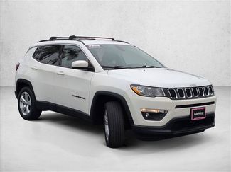 Used 2017 Jeep Compass Latitude w/ Popular Equipment Group AWD/4WD video 3