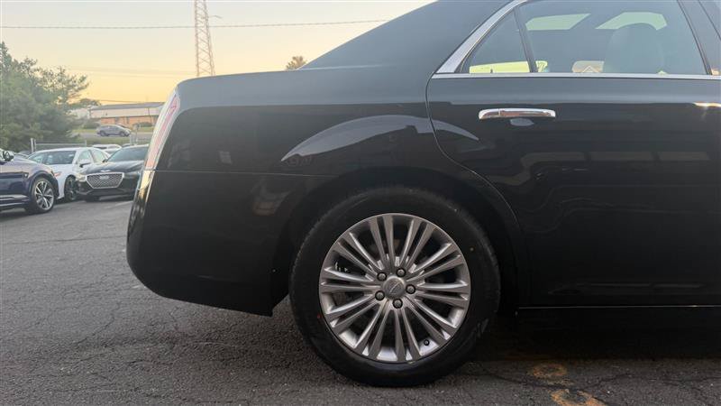 Used 2014 Chrysler 300 C AWD/4WD image 4