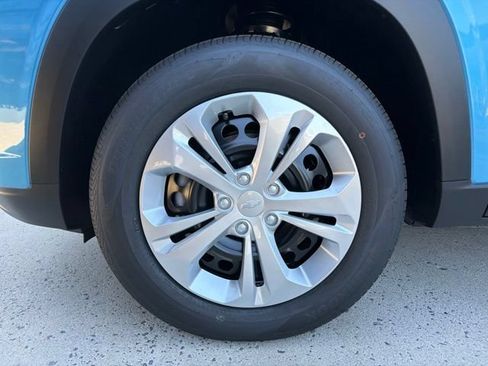New 2026 Chevrolet Trax LS FWD image 7