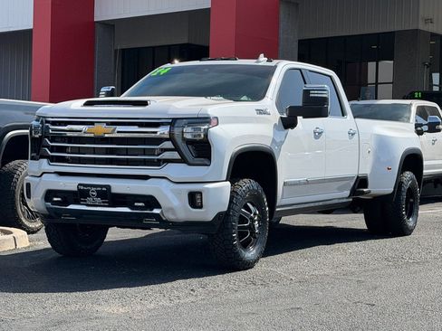 Used 2024 Chevrolet Silverado 3500 High Country w/ Technology Package AWD/4WD image 49