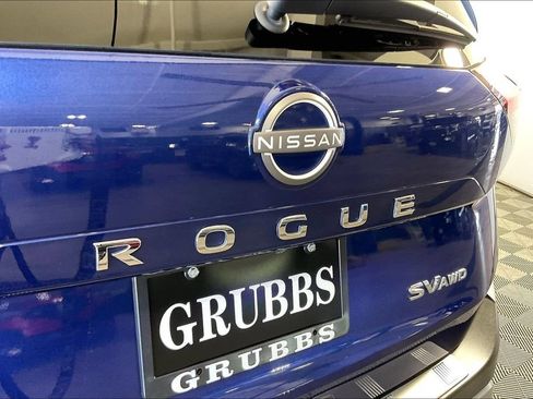 Used 2023 Nissan Rogue SV w/ SV Premium Package AWD/4WD image 40