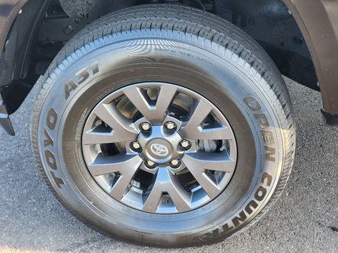 Used 2023 Toyota Tacoma SR5 image 18
