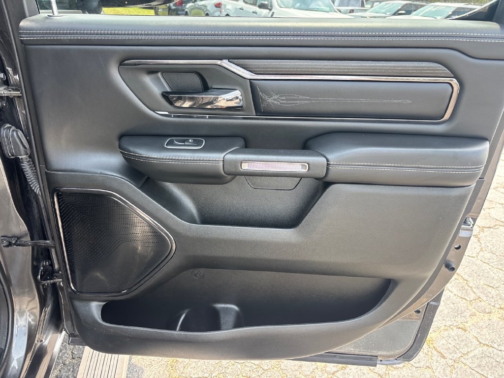 Used 2022 RAM 1500 Limited AWD/4WD image 17