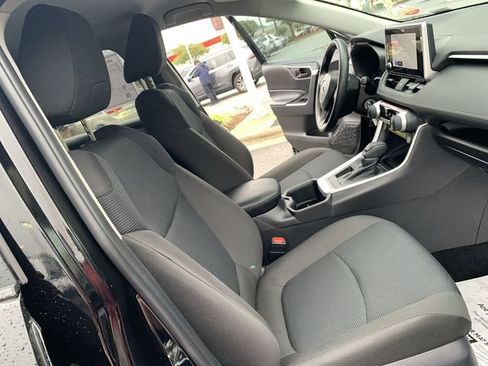 Certified 2025 Toyota RAV4 LE FWD image 14