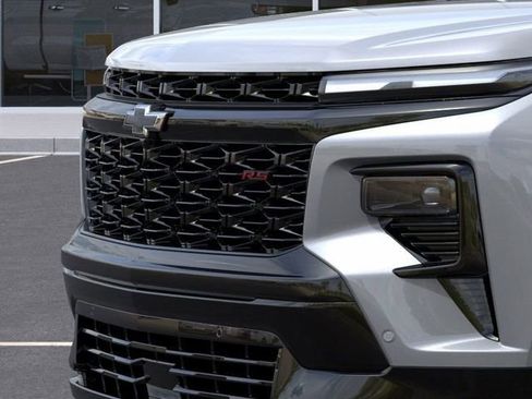 New 2026 Chevrolet Traverse RS w/ LPO, Floor Liner Package FWD image 13