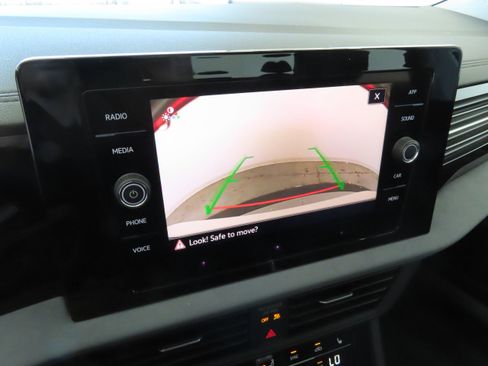 New 2025 Volkswagen Jetta SE image 19