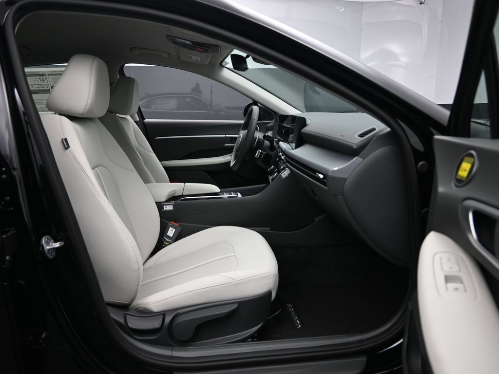 New 2026 Hyundai Sonata SEL AWD/4WD image 29