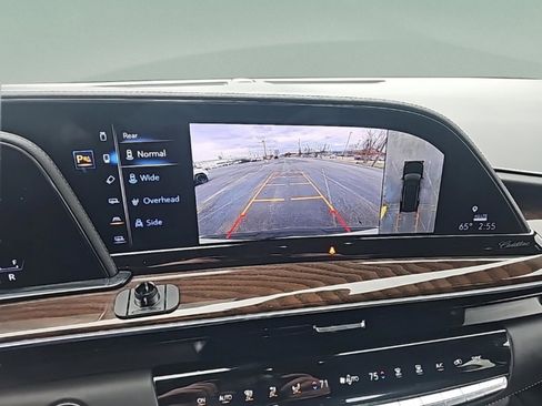 Used 2024 Cadillac Escalade ESV Sport Platinum w/ LPO, ONYX Package image 23