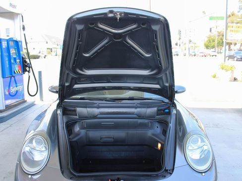 Used 2008 Porsche 911 Carrera 4 AWD/4WD image 33
