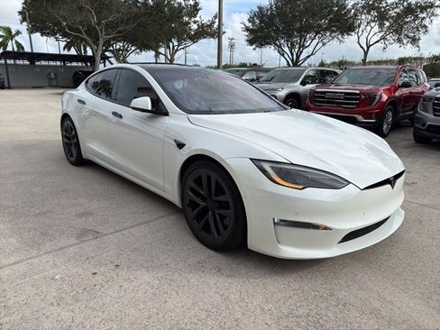 Used 2022 Tesla Model S image 8