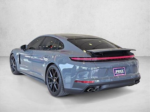 Used 2025 Porsche Panamera 4 image 8