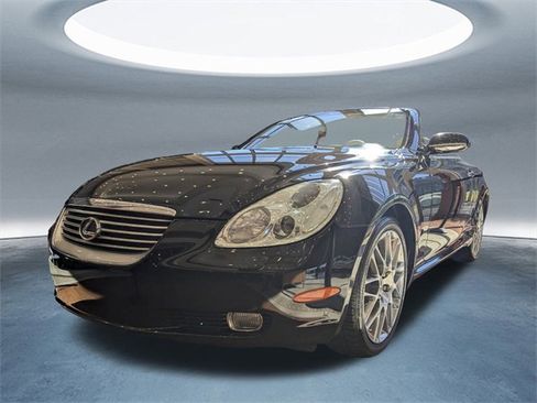 Used 2004 Lexus SC 430 Convertible image 8