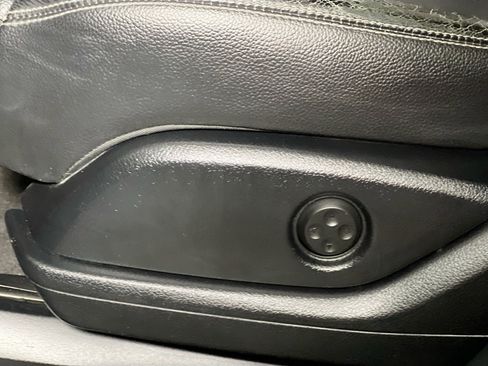 Used 2015 Mercedes-Benz ML 350 4MATIC image 15