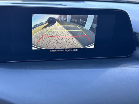 Used 2021 MAZDA MAZDA3 s image 22