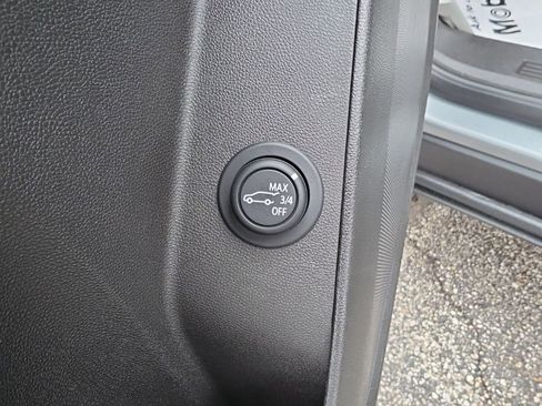 Certified 2024 Chevrolet Equinox LT image 24