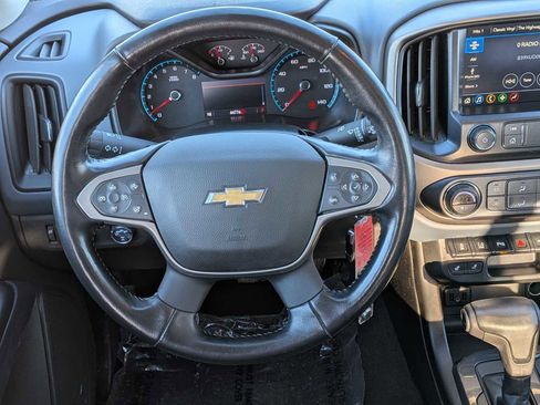 Used 2021 Chevrolet Colorado Z71 w/ Z71 Midnight Edition image 19