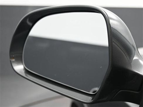 Used 2018 Audi Q3 2.0T Premium image 9