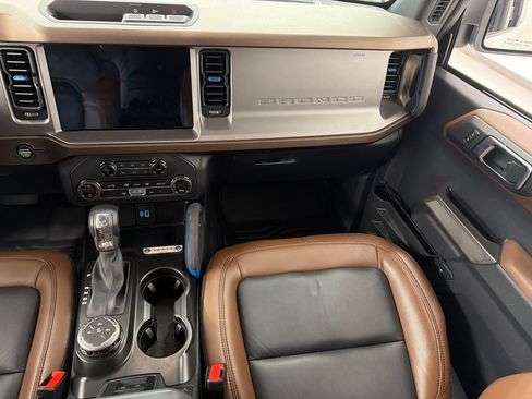 Used 2023 Ford Bronco Outer Banks AWD/4WD image 31