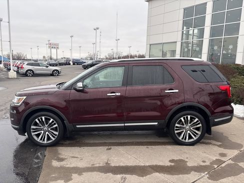 Used 2019 Ford Explorer Platinum image 9