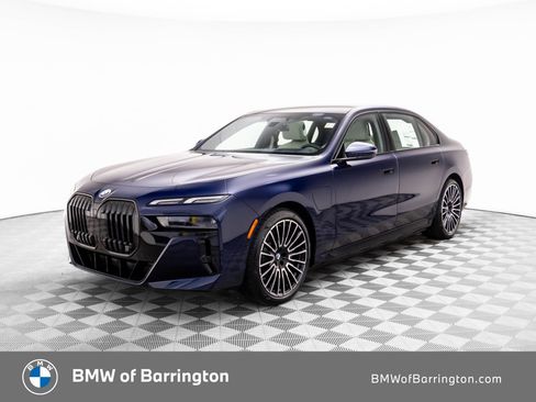 New 2026 BMW 750e xDrive AWD/4WD image 1