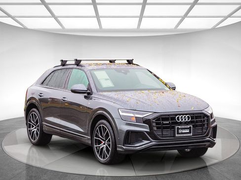 Used 2021 Audi Q8 Premium Plus w/ Premium Plus Package image 5