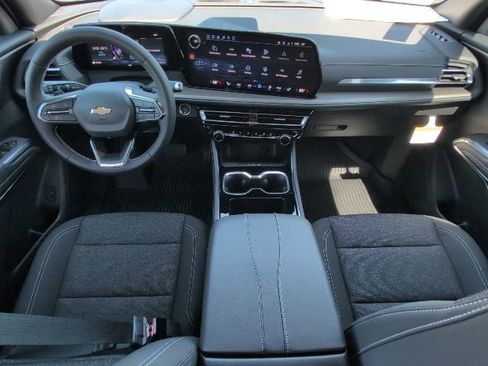 New 2026 Chevrolet Traverse LT w/ Driver Confidence Package FWD image 5