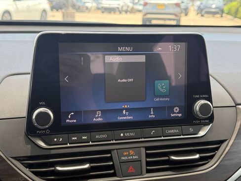 Used 2025 Nissan Altima 2.5 SV FWD image 20