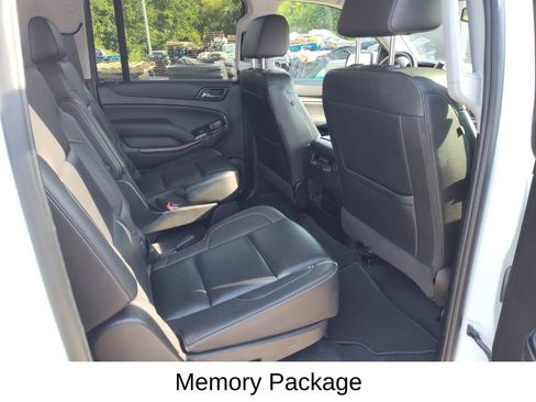 Used 2019 GMC Yukon XL SLT AWD/4WD image 11