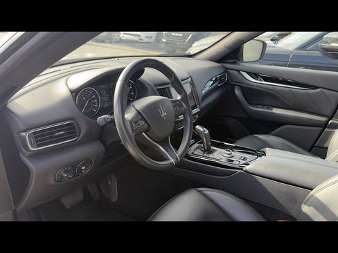 Used 2022 Maserati Levante Modena AWD/4WD image 5