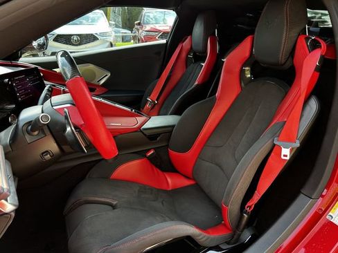 Used 2022 Chevrolet Corvette Stingray Preferred Cpe w/ Z51 Performance Package RWD image 24