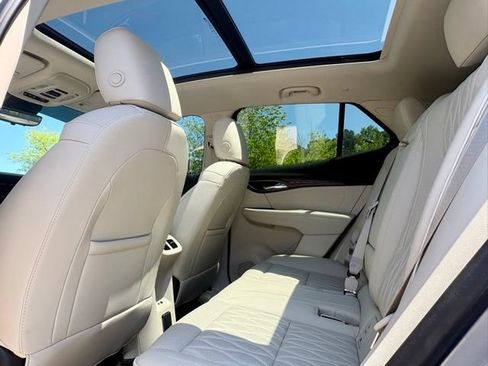 Used 2023 Buick Envision Avenir FWD image 28
