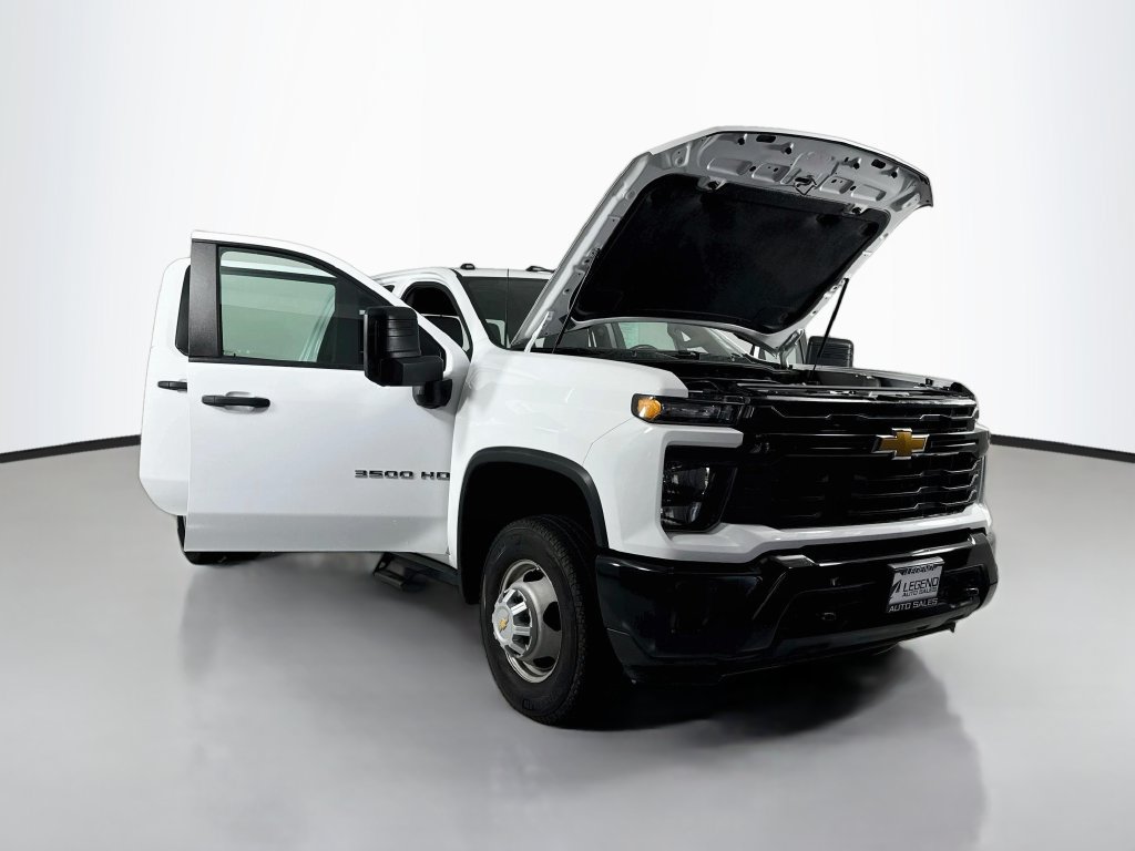 Used 2024 Chevrolet Silverado 3500 W/T AWD/4WD image 17
