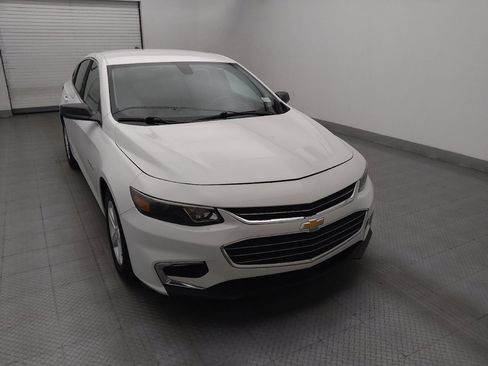 Used 2018 Chevrolet Malibu LS FWD image 14