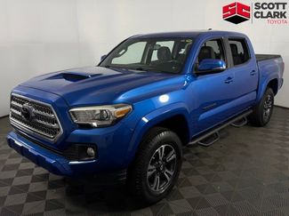 Used 2016 Toyota Tacoma TRD Sport video 2
