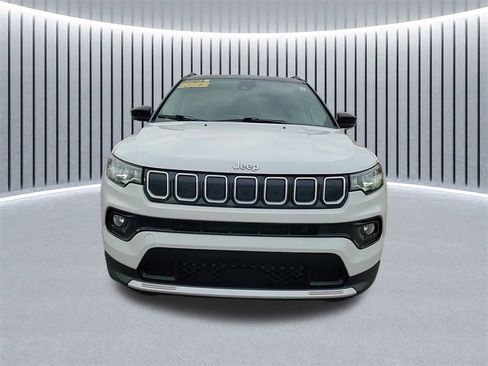 Used 2022 Jeep Compass Limited w/ Sun and Sound Group image 9