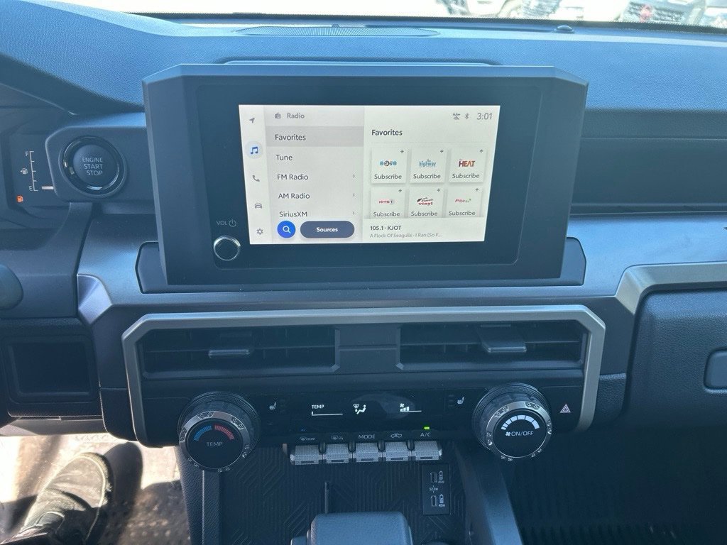 Used 2025 Toyota Tacoma SR5 AWD/4WD image 4