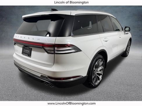 Certified 2025 Lincoln Aviator Reserve w/ Illumination Package AWD/4WD image 8