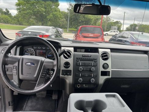 Used 2011 Ford F150 XLT w/ XLT Chrome Pkg image 13