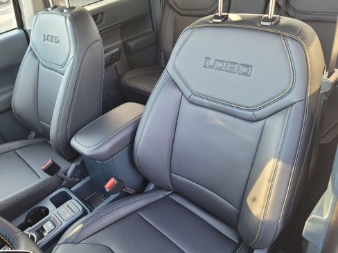 New 2025 Ford Maverick Lobo image 8