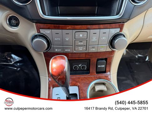 Used 2013 Toyota Highlander Limited AWD/4WD image 26