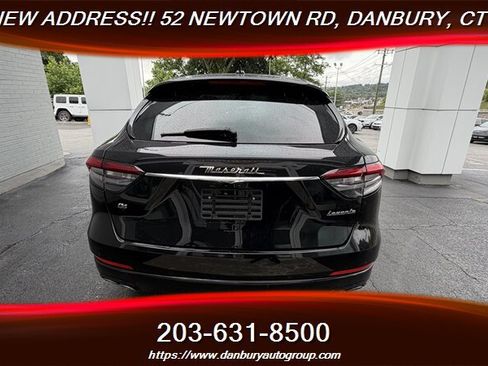 Used 2021 Maserati Levante AWD/4WD image 4