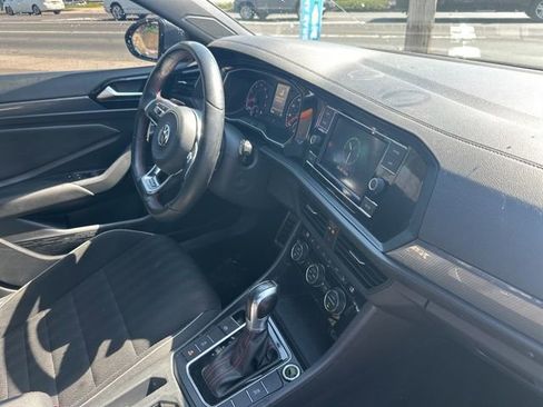Used 2019 Volkswagen Jetta GLI image 14